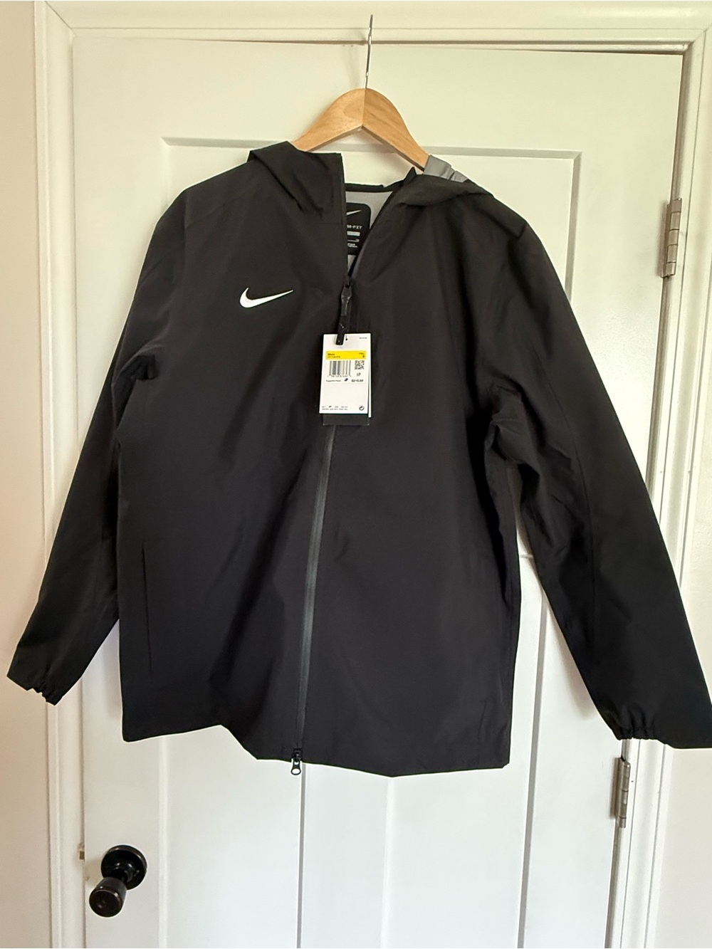 Men’s small Nike waterproof rain jacket